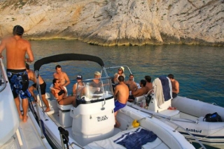  boat rental for a party 